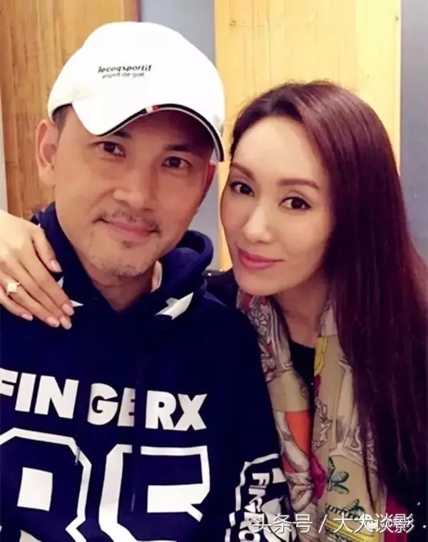 郭可盈一家近照曝光,相伴24年恩愛如初,9歲女兒比媽媽還美