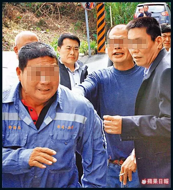 家暴夫闖娘家 砍殺妻子 !