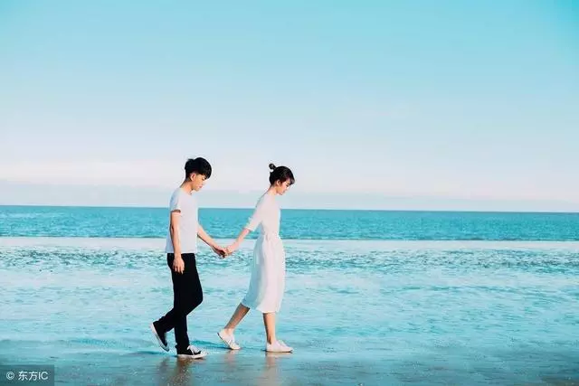 「老婆,你為什麼要離婚?」「因為你不孝順我爸媽,我是獨女」