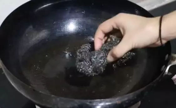 家裡五樣東西用久了抓緊扔掉,很多家庭還在用,為了健康儘早了解