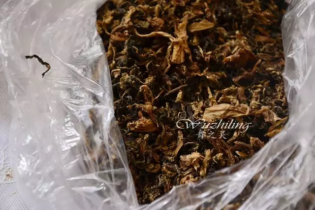 五花肉最好吃的做法,蒸一蒸,湯汁都要舔光了,過年宴客必備菜