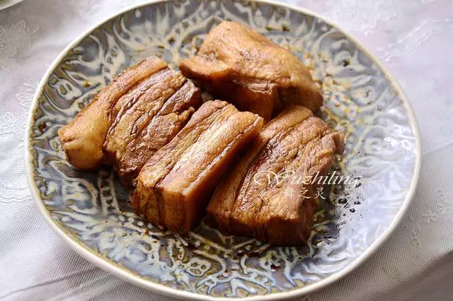 五花肉最好吃的做法,蒸一蒸,湯汁都要舔光了,過年宴客必備菜