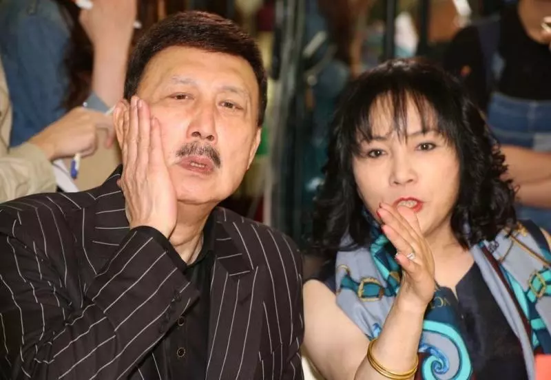 經濟有問題?李亞萍嫁女兒「嫌3600紅包太少」槓上澎恰恰,對方不爽心冷「出面回應了」!