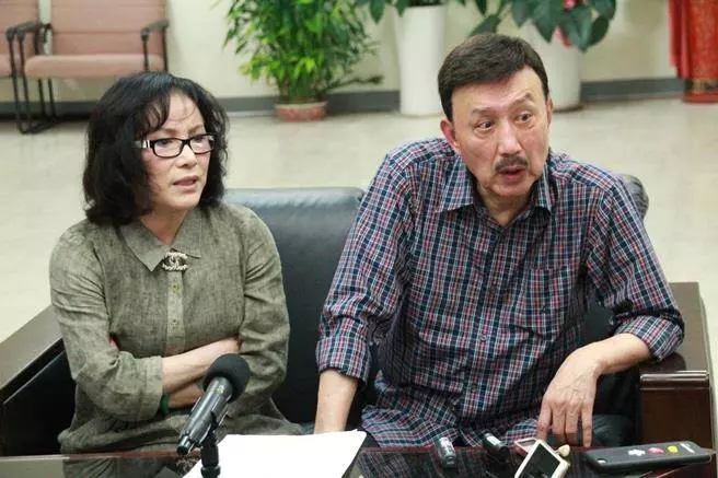 經濟有問題?李亞萍嫁女兒「嫌3600紅包太少」槓上澎恰恰,對方不爽心冷「出面回應了」!