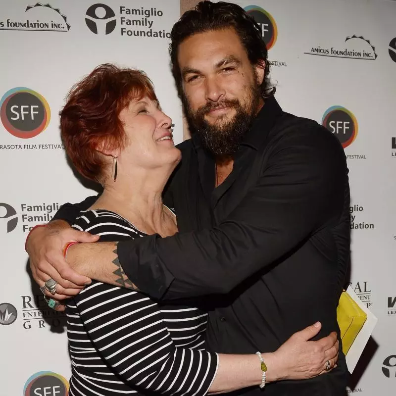 8歲就對老婆一見鐘情?關於man爆的《Aquaman》Jason Momoa,你一定要知道的8件事情!