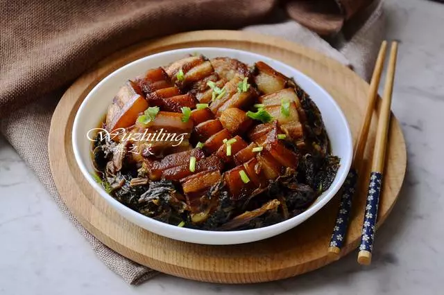 五花肉最好吃的做法,蒸一蒸,湯汁都要舔光了,過年宴客必備菜