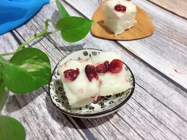 眼袋重老10歲!多吃這菜,補脾虛,黑眼圈慢慢變淡,不做黃臉婆