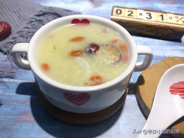 春節將至,各種飯局大魚大肉吃多了,就要喝這碗粥補脾胃,清燥熱