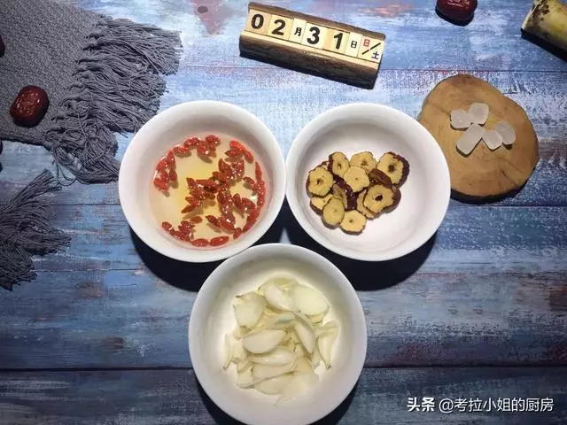 春節將至,各種飯局大魚大肉吃多了,就要喝這碗粥補脾胃,清燥熱