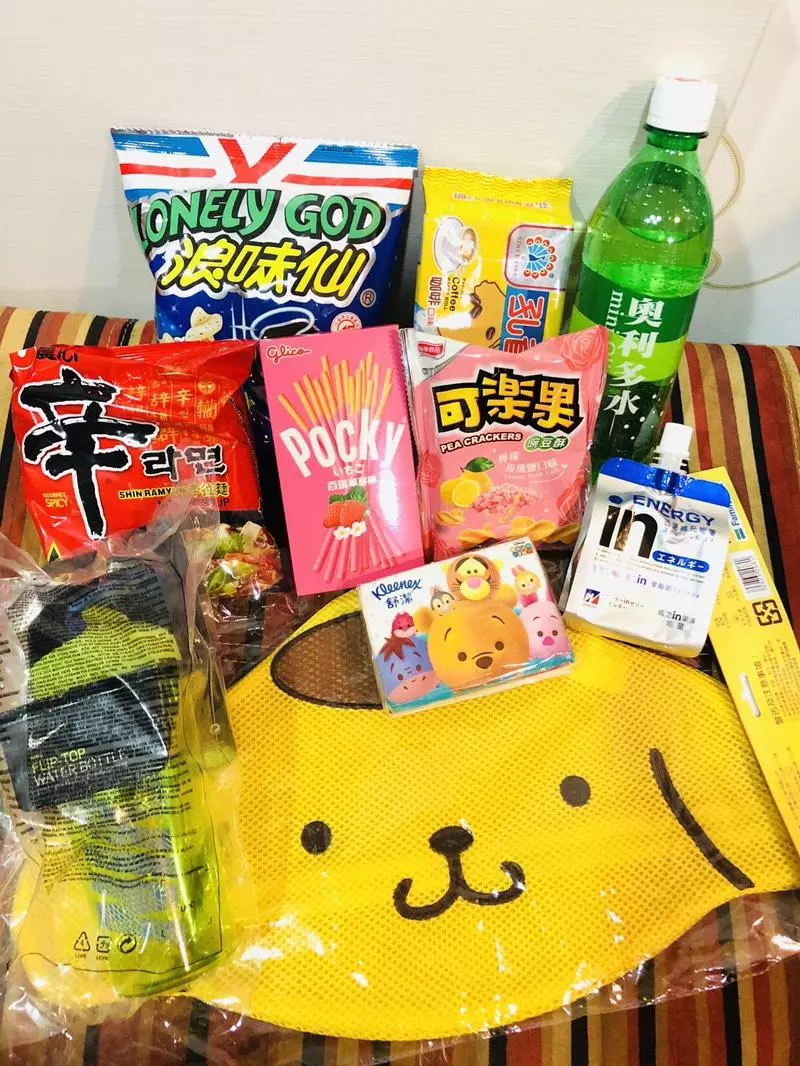 史上最衰!她跑遍超商買福袋「16包全都一樣」 其他人加碼曝「福袋內紅包更想哭」網全笑翻
