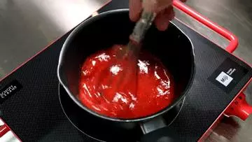 法國來的草莓甜品,看起來真的很美味~