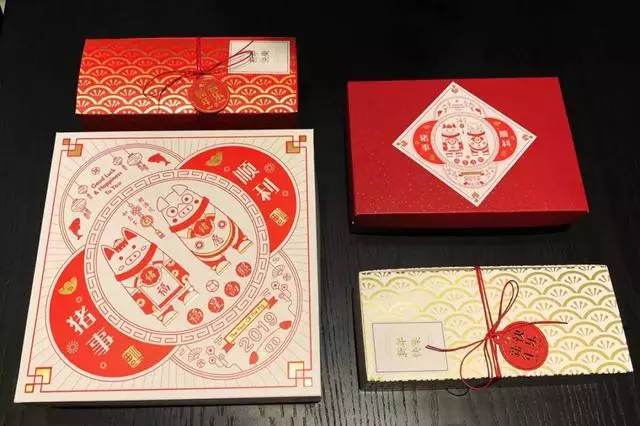 法國來的草莓甜品,看起來真的很美味~
