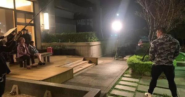 館長妹妹是正妹警花?並髒話連篇拍攝公益廣告,網大讚:這要怎麼上電視啦!