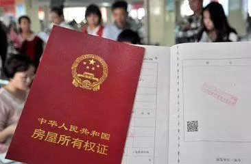 兒子滿月,婆婆給5萬羞辱農村親媽,親媽拿出一張紙,婆婆傻住