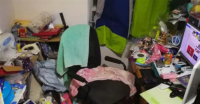 Po文靠北「女友房間」被懷疑是魯蛇!左下角亮點…瞬間逆轉網友全嚇壞!