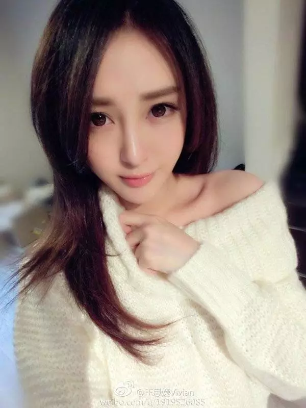 晚上,哥哥加班,就我和嫂子在家,嫂子穿著清涼,含情脈脈告訴我她要生孩子需要我幫忙!