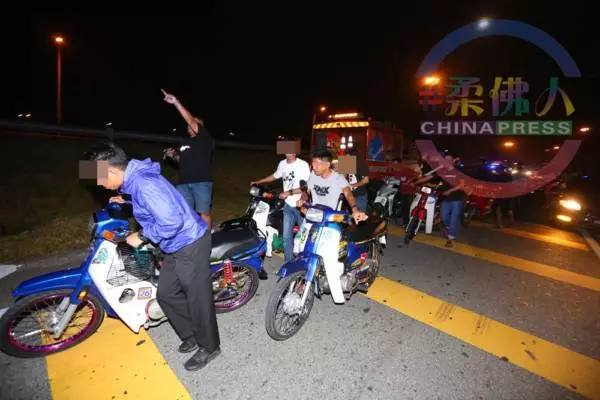 半夜飆摩哆擾民被圍捕 捉41騎士 10人是學生
