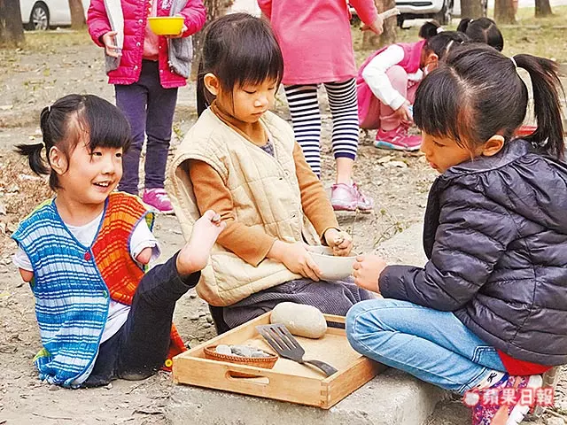 5歲單腳天使笑容催淚!四肢剩左腿「盼上學沒人說奇怪」 「與父相依為命」賣米線淚謝暖心客