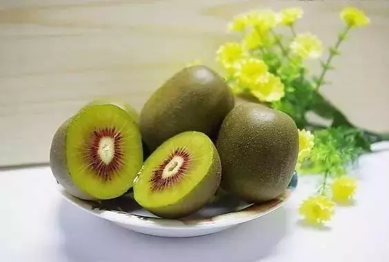 這八種水果晚上可不能再吃了,不然醫生都救不了你!!