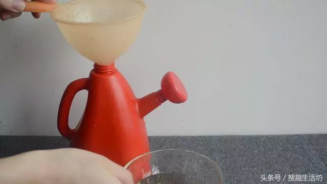 把食鹽放進啤酒裡,能解決家家戶戶都困擾的難題,用過的人都說好