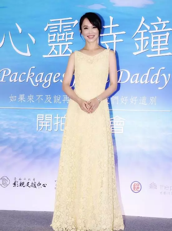 她是新加坡國寶級美女,和李銘順結婚七年自爆拼二胎,沒想到如今47歲居然長成這樣!網友:這真的太不科學了