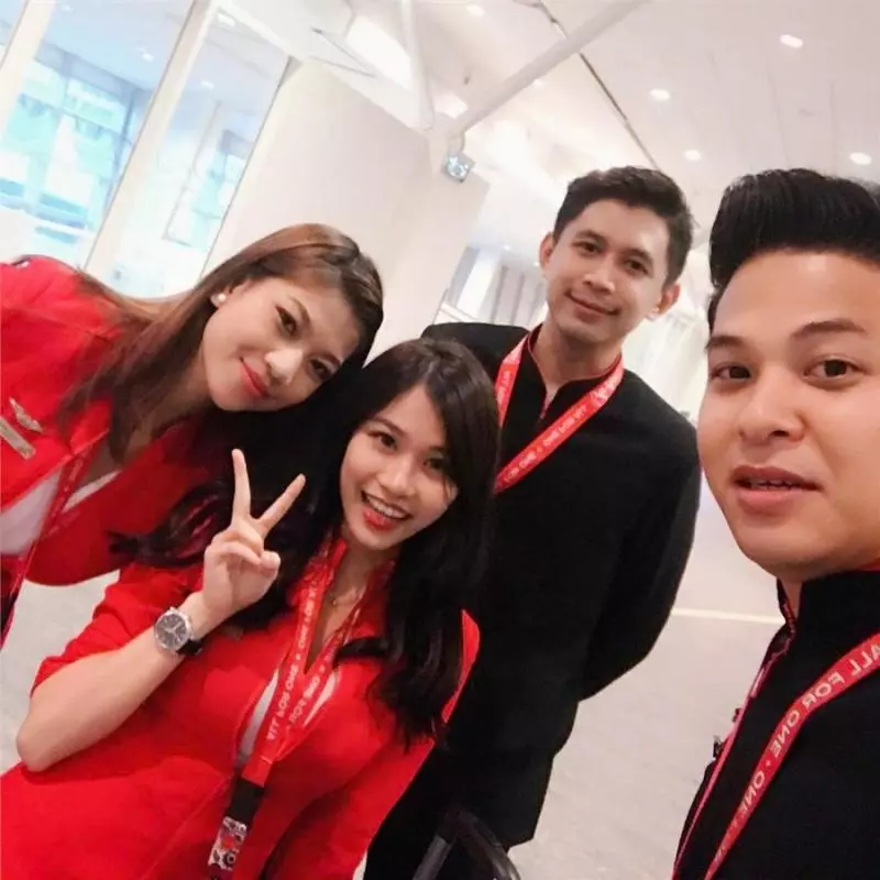 【最新流出】Airasia本土7位空姐私密照外流,我傻眼!原來每一位都好大包米!