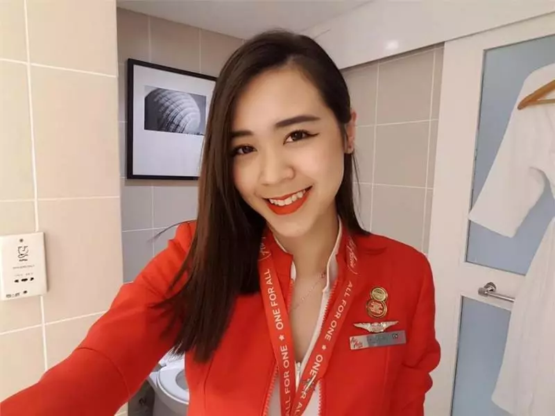【最新流出】Airasia本土7位空姐私密照外流,我傻眼!原來每一位都好大包米!