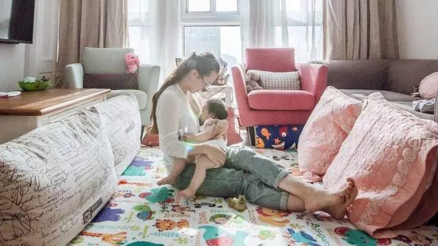 母乳是血液變成的?知道真相後,不得不為寶寶哺乳的媽媽感到偉大