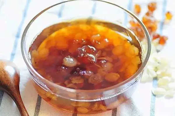 桃膠吃法大全~讓皮膚更水潤 ! !