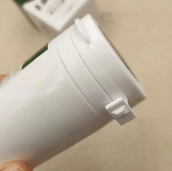 牙黃牙臭別用鹽水洗,蠢!一常見物,往水一丟,還你一口「大白牙」