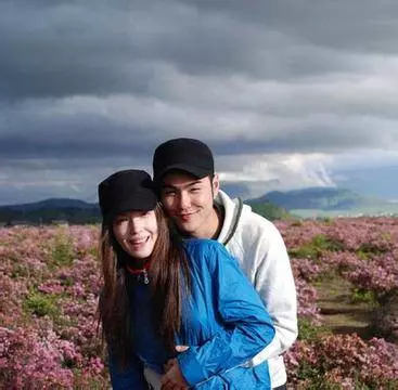 許瑋甯曬海灘性感照 引髮網民狂贊