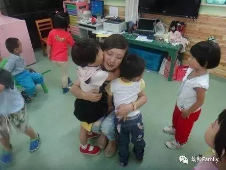 為何不曝光這樣的幼兒園老師?
