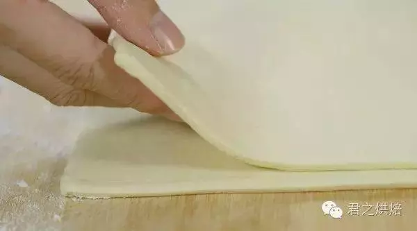 【酥皮肉卷】外酥內軟,咸鮮可口,趁熱吃吧