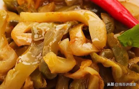 血管多半是「吃堵」的?醫生告誡:這4種食物,儘量少吃點