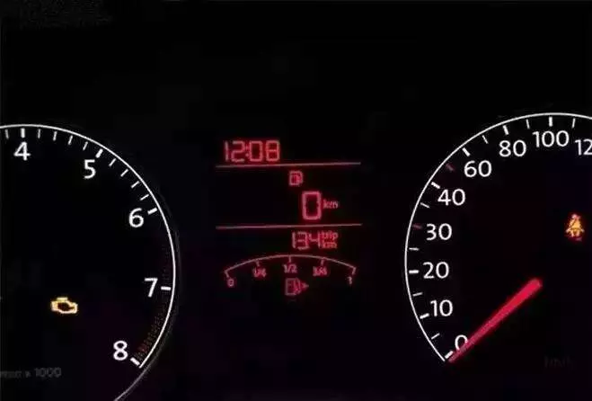 油箱快空了! 教妳5招讓你繼續跑撐到加油站