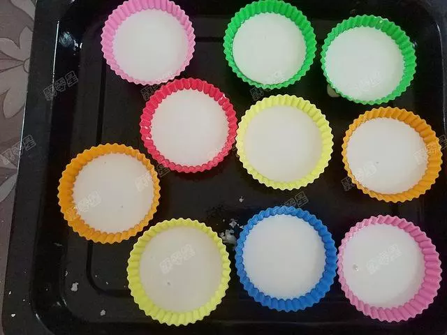 1碗麵粉1碗水,一攪一蒸就能成,鬆軟香甜,是小時候的味道