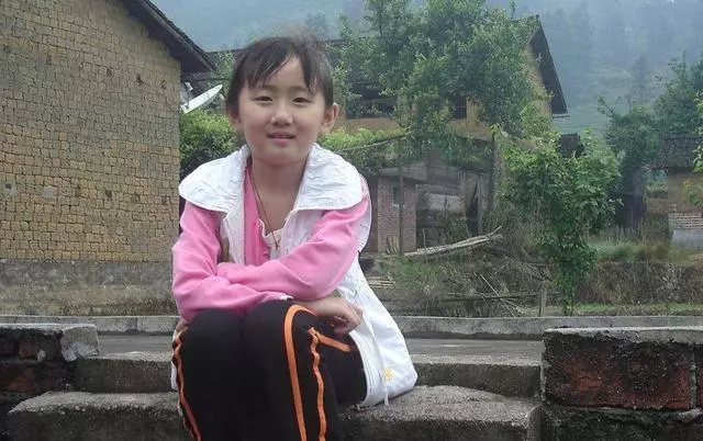 小姑子未婚先孕,婆婆喊她養?侄子卻越長越像丈夫,鑑定後她石化