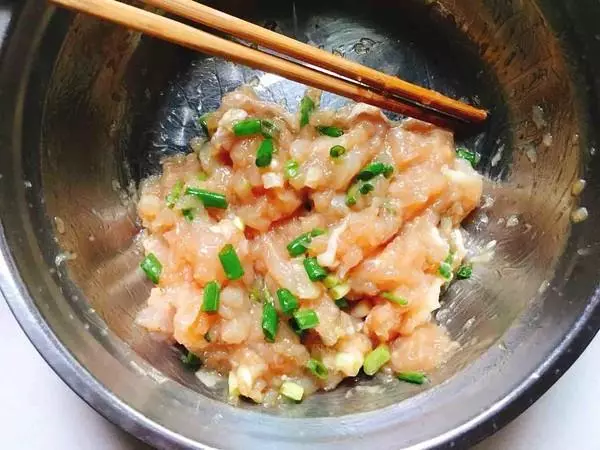 眼乾眼澀眼疲勞?熬夜用眼常吃這菜,保護視力,明目清肝