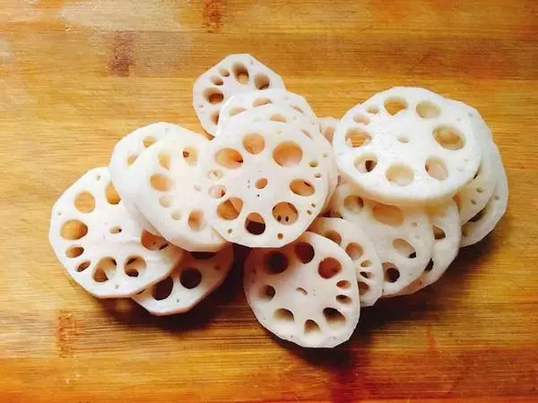 眼乾眼澀眼疲勞?熬夜用眼常吃這菜,保護視力,明目清肝