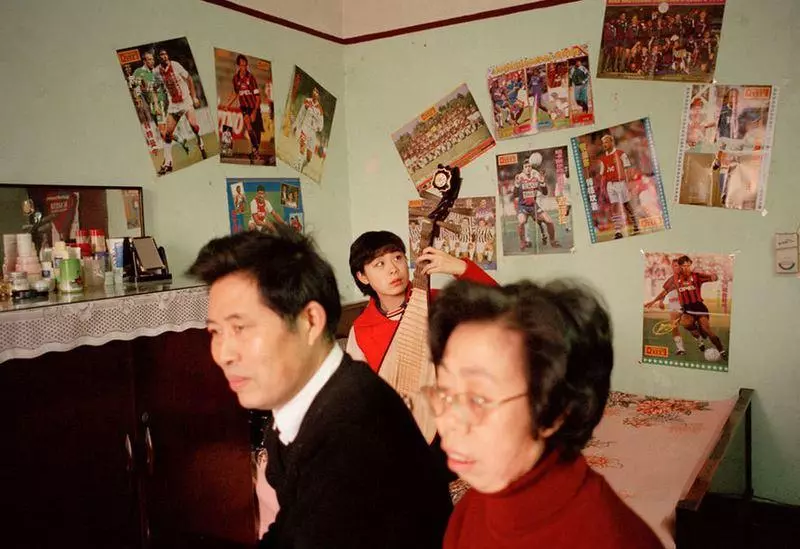 80年代土豪照「怎麼覺得有點眼熟」 14張幸福灑錢照證明:2018年真的過得好苦啊!