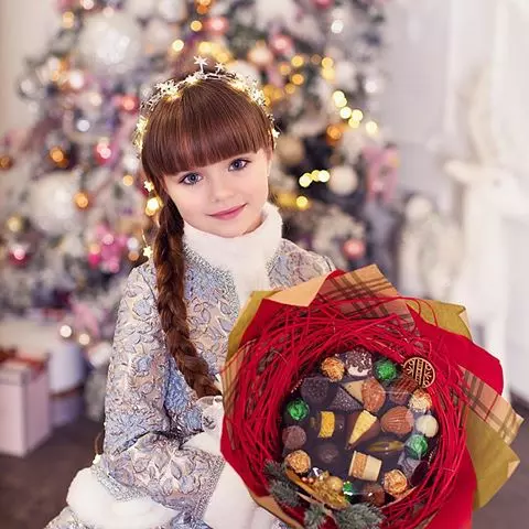 世界最美小孩7歲就媲美頂尖超模 網看「神基因媽媽」秒懂:未出生就是贏家惹…