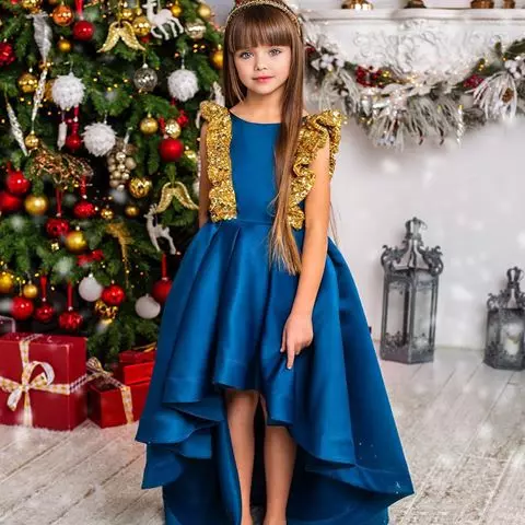 世界最美小孩7歲就媲美頂尖超模 網看「神基因媽媽」秒懂:未出生就是贏家惹…