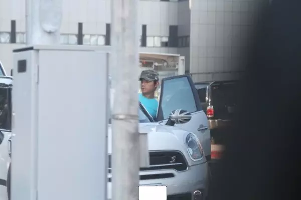 孫協志認了「接送小14歲嫩妹」爆新戀情!「曖昧載回住處」他出面回應!