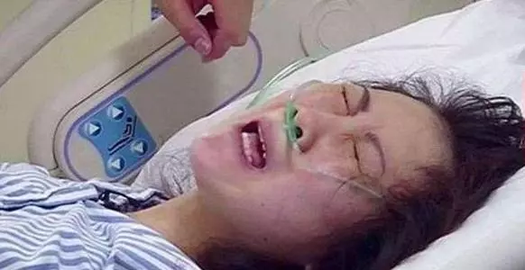 孕婦產前痛到狂吼:「你為什麼要讓我懷孕」?結果老公「爆笑回答」笑死護士