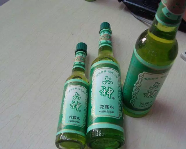 花露水不僅能驅蚊,給花用了,不招蟲不黃葉!