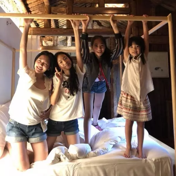 孩子是爸媽另一面鏡子!大女兒嫌「衣服太貴不買」小S一看價錢傻了...