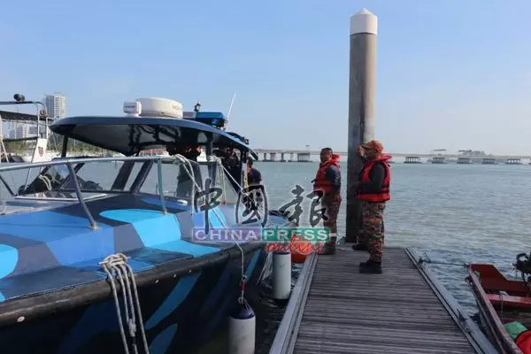 ◤轎車被撞下海◢ 肇禍司機尿檢不過關!