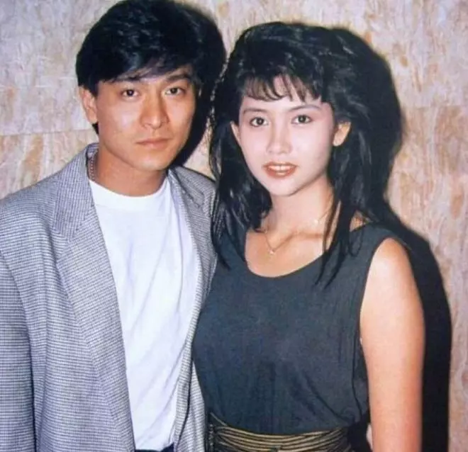 劉德華時隔8年再開演唱會,沒想到他身後的女伴舞卻成最大亮點!