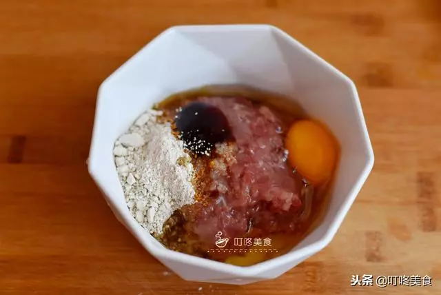 想吃糯米丸子不用買,3分鐘學會,香糯又營養,大人小孩搶著吃!
