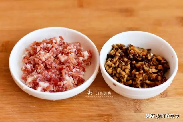 想吃糯米丸子不用買,3分鐘學會,香糯又營養,大人小孩搶著吃!